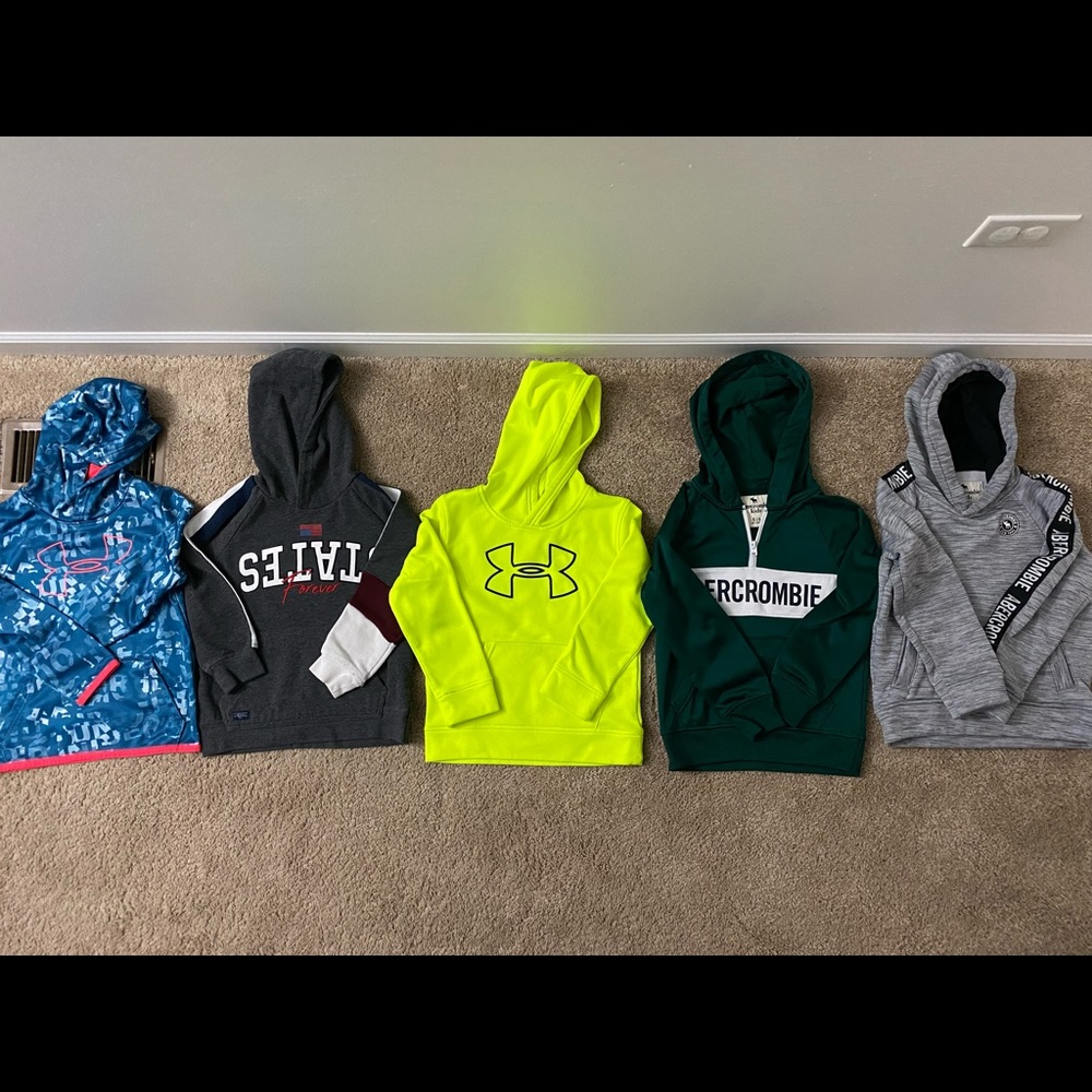 5 Boys Hoodies sweatshirts size 5/6